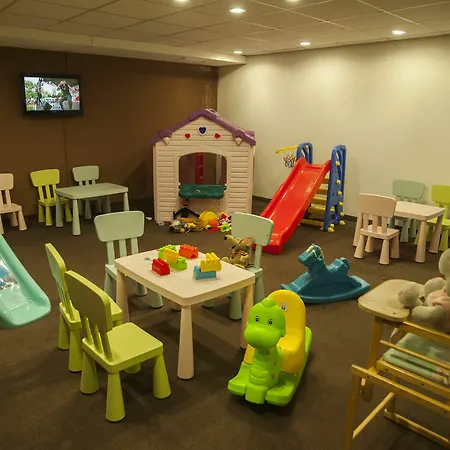 Life Family Aparthotel Pamporovo
